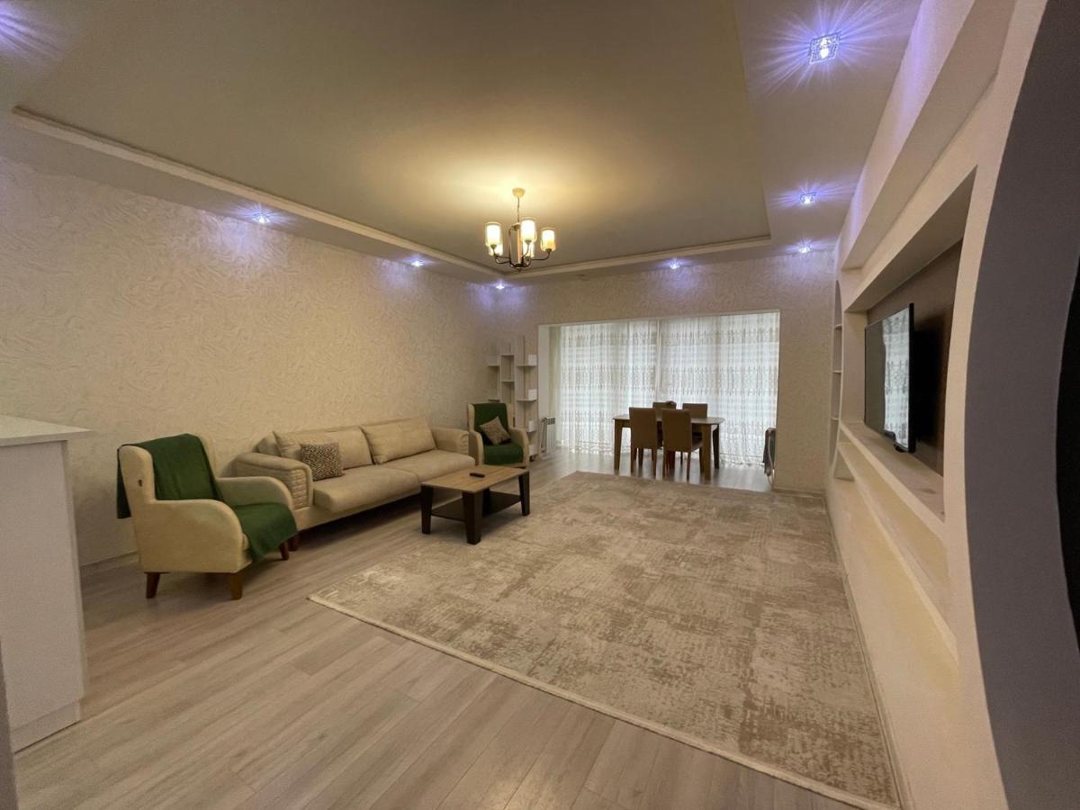 Park Azure Luxury Apartment บากู ภายนอก รูปภาพ