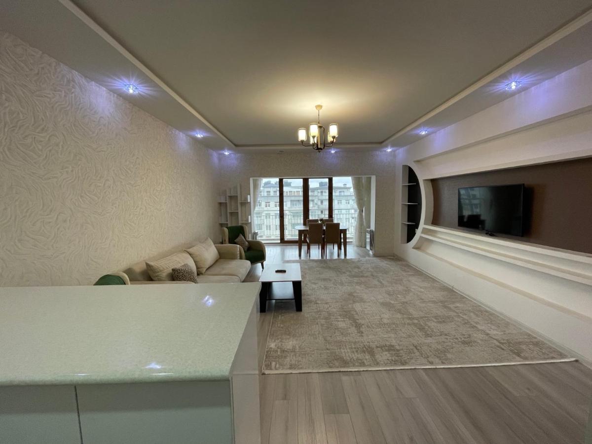 Park Azure Luxury Apartment บากู ภายนอก รูปภาพ